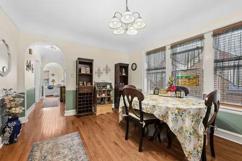 7918 Karlov Avenue Skokie IL 60076