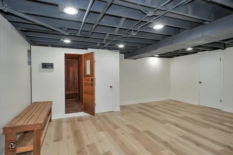 9139 South Oakley Avenue Chicago IL 60643