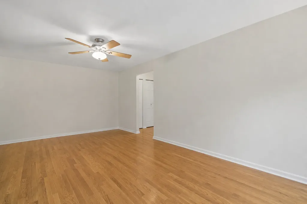 420 West Aldine Avenue Chicago IL 60657