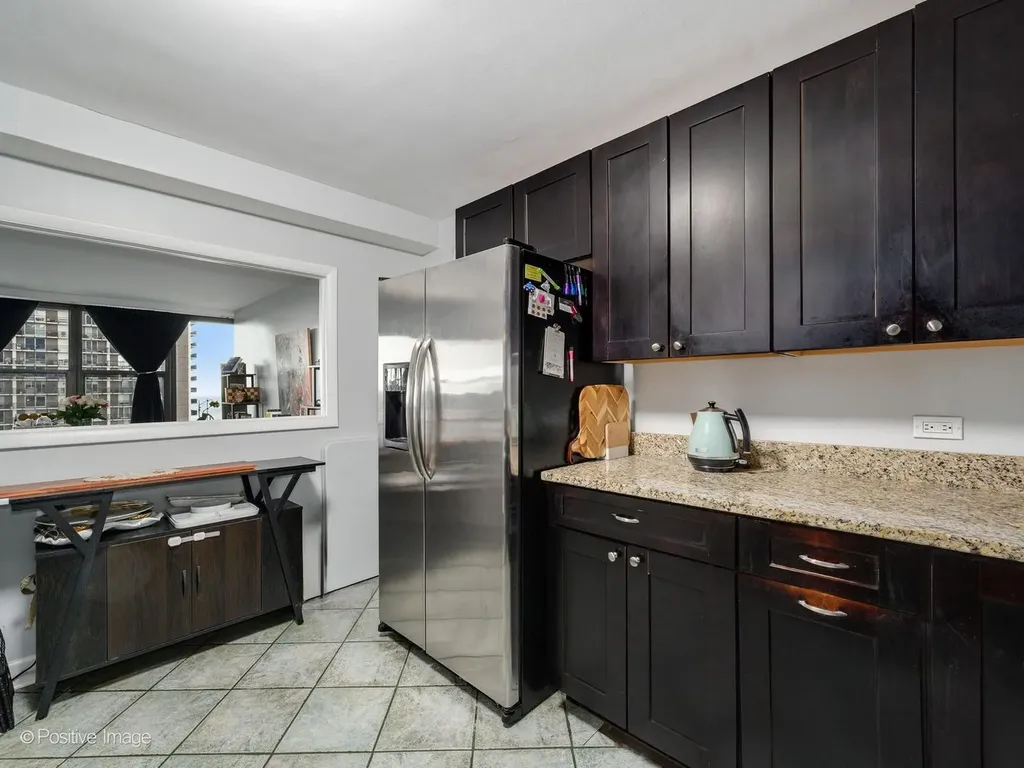 5801 North Sheridan Road Chicago IL 60660