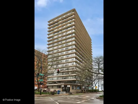 5801 North Sheridan Road Chicago IL 60660