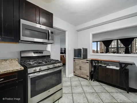5801 North Sheridan Road Chicago IL 60660