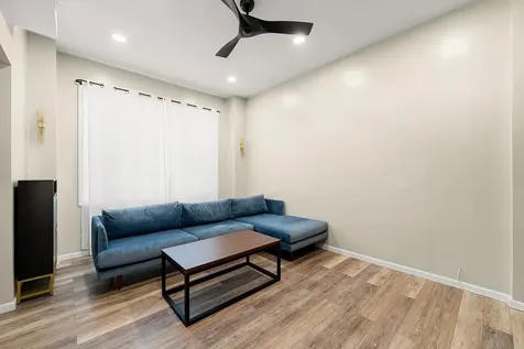 814 North Hermitage Avenue Chicago IL 60622