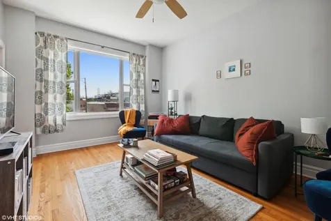 814 North Hermitage Avenue Chicago IL 60622