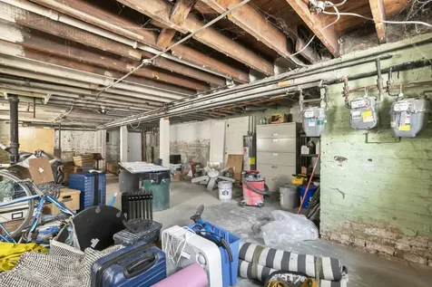 814 North Hermitage Avenue Chicago IL 60622