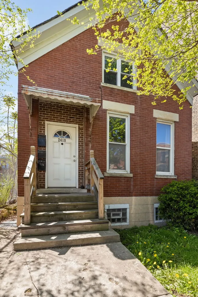 2419 West Augusta Boulevard Chicago IL 60622