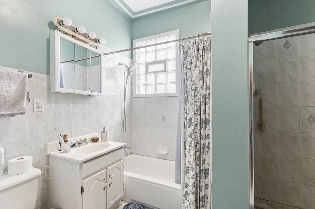 2419 West Augusta Boulevard Chicago IL 60622