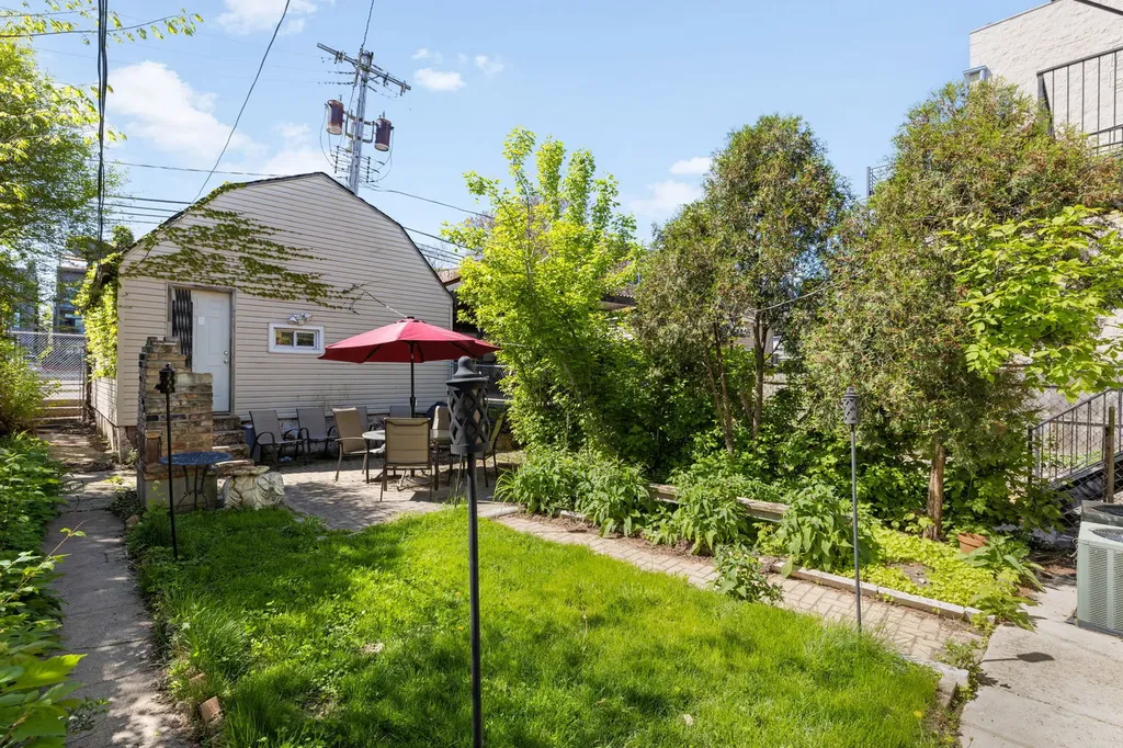 2419 West Augusta Boulevard Chicago IL 60622