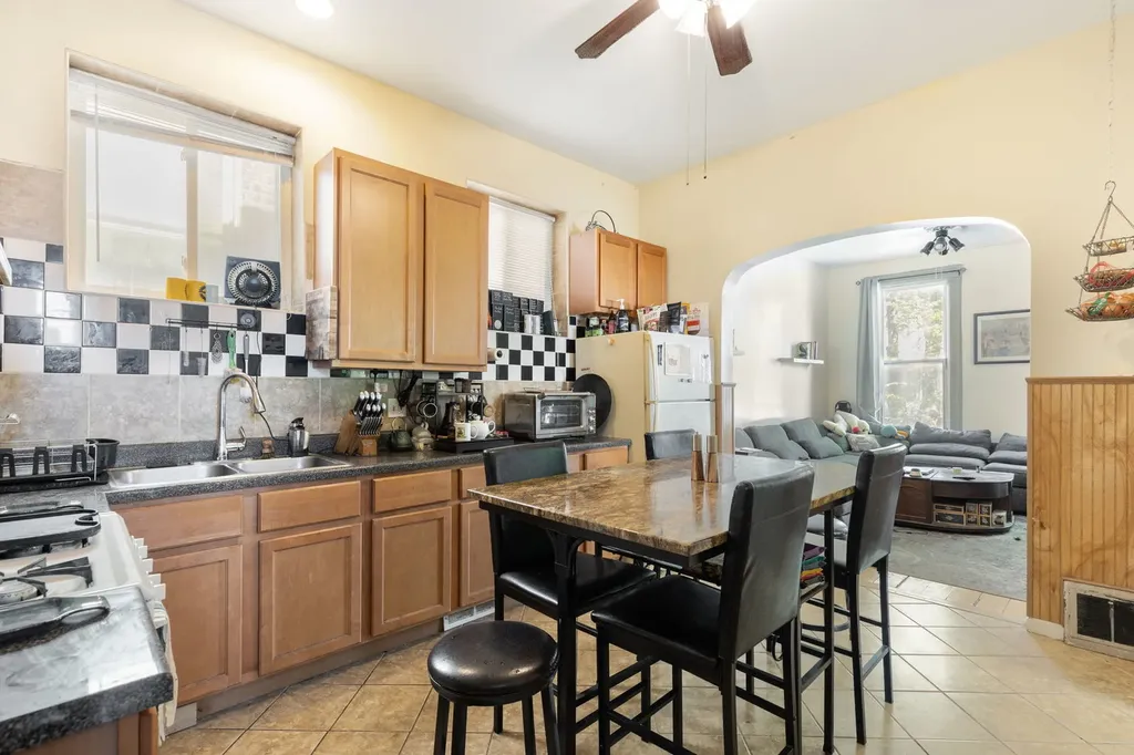 2419 West Augusta Boulevard Chicago IL 60622