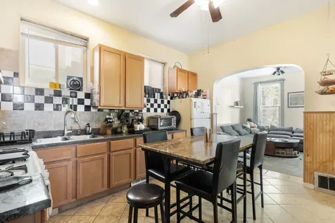 2419 West Augusta Boulevard Chicago IL 60622
