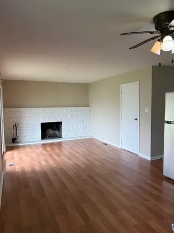 713 Essex Avenue Romeoville IL 60446
