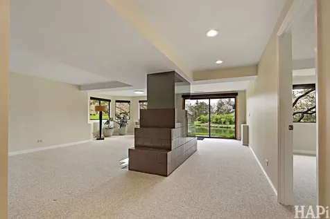 897 Longmeadow Court Lake Barrington IL 60010