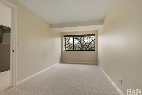 897 Longmeadow Court Lake Barrington IL 60010