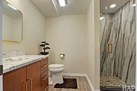 897 Longmeadow Court Lake Barrington IL 60010