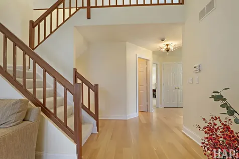 897 Longmeadow Court Lake Barrington IL 60010