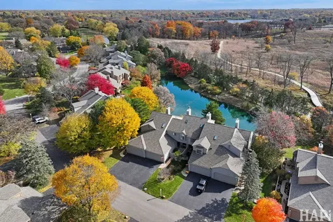 897 Longmeadow Court Lake Barrington IL 60010