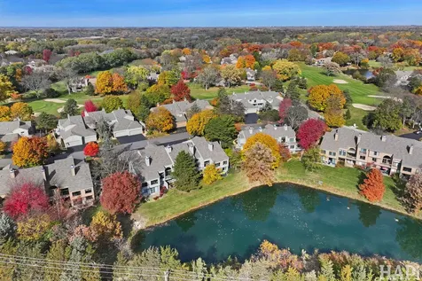 897 Longmeadow Court Lake Barrington IL 60010