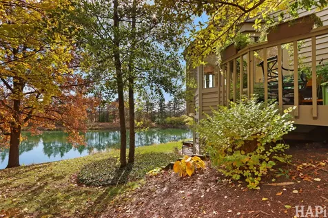 897 Longmeadow Court Lake Barrington IL 60010