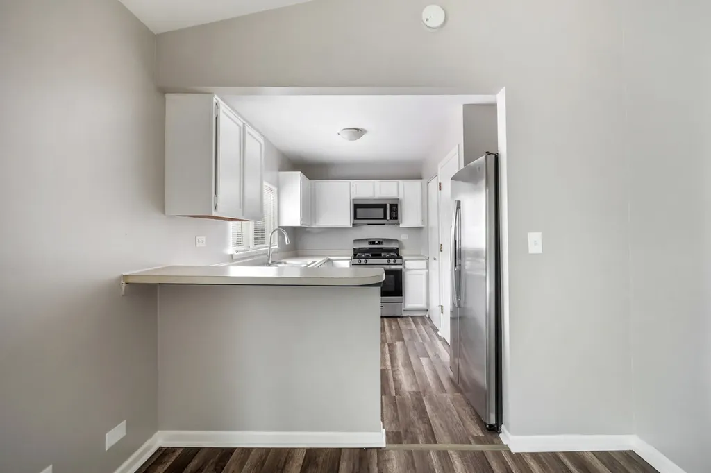 2666 Prairieview Lane Aurora IL 60502