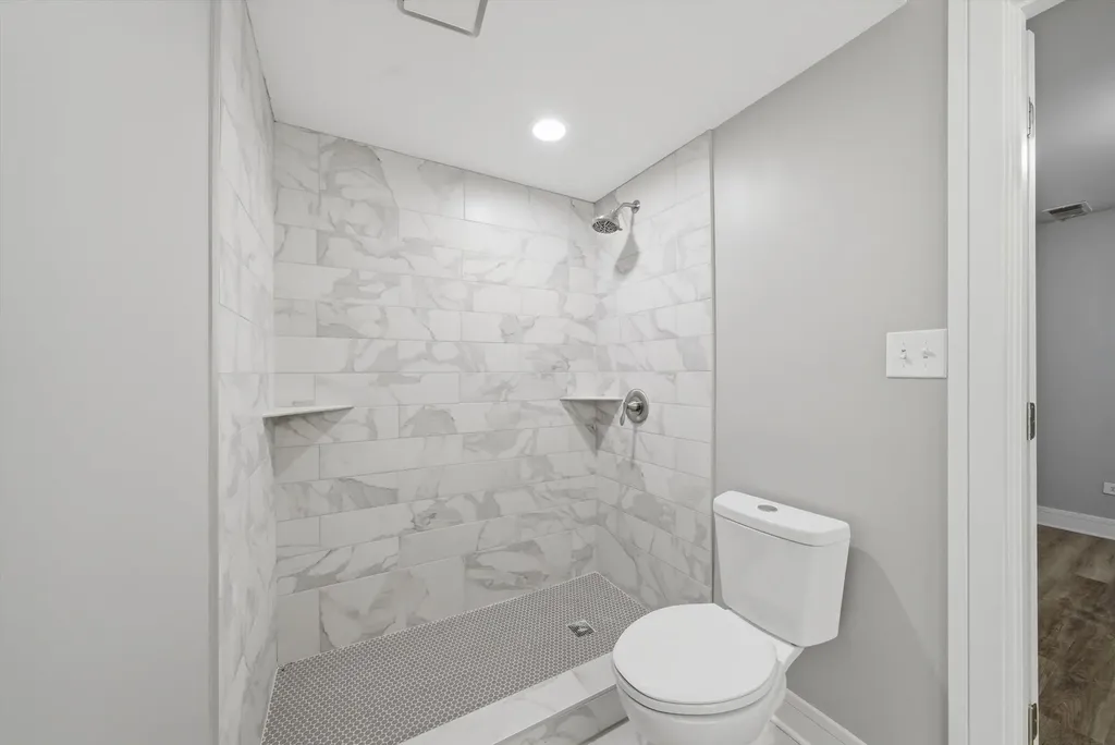 4541 South Prairie Avenue Chicago IL 60653