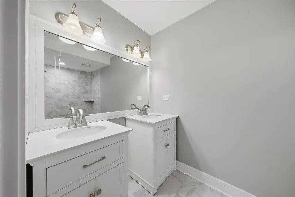 4541 South Prairie Avenue Chicago IL 60653
