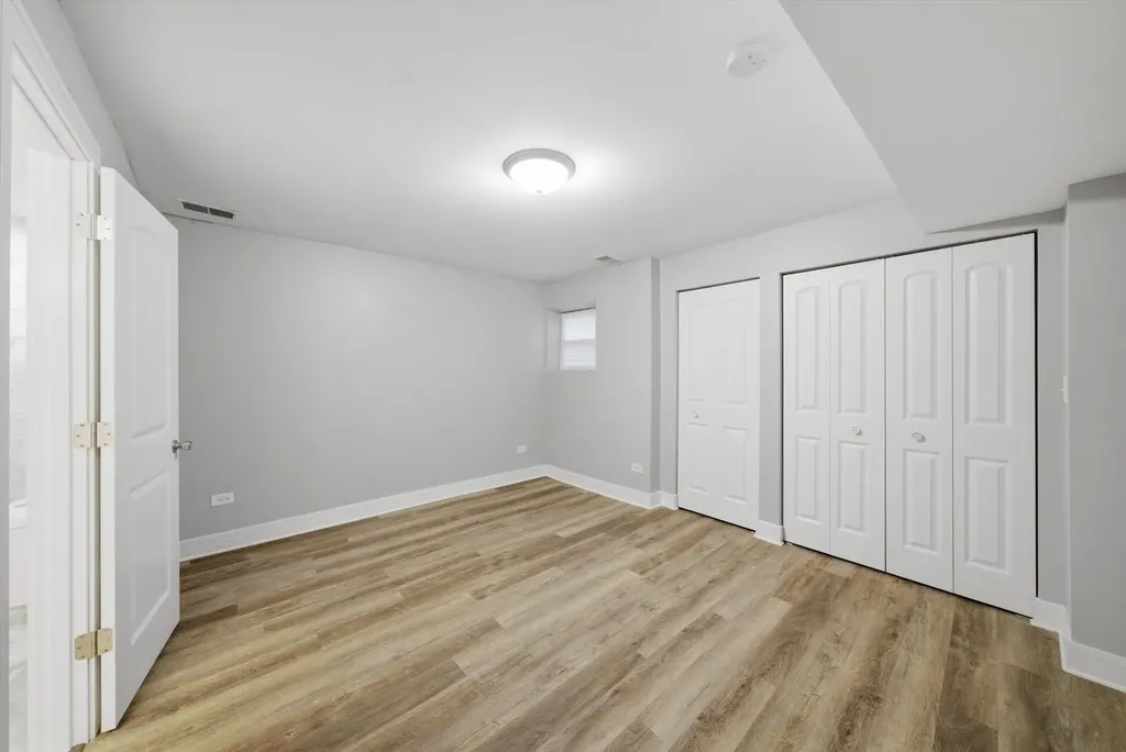 4541 South Prairie Avenue Chicago IL 60653