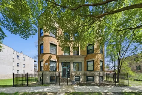 4541 South Prairie Avenue Chicago IL 60653