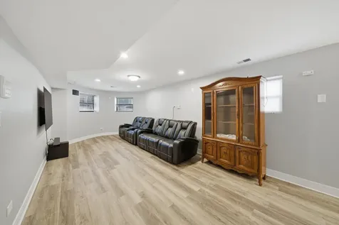 4541 South Prairie Avenue Chicago IL 60653