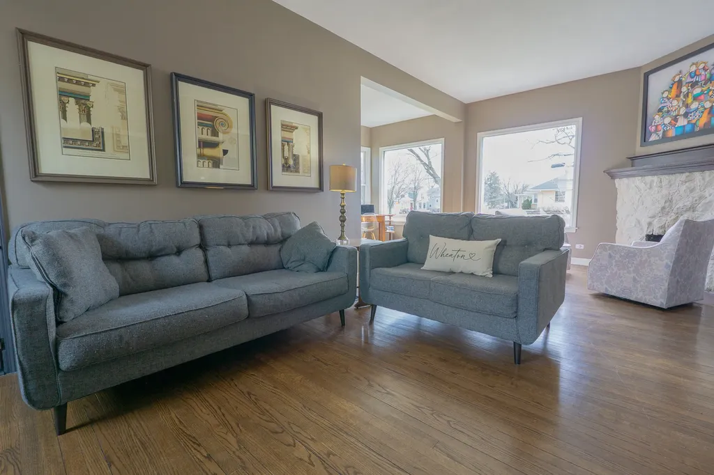 520 South Wheaton Avenue Wheaton IL 60187