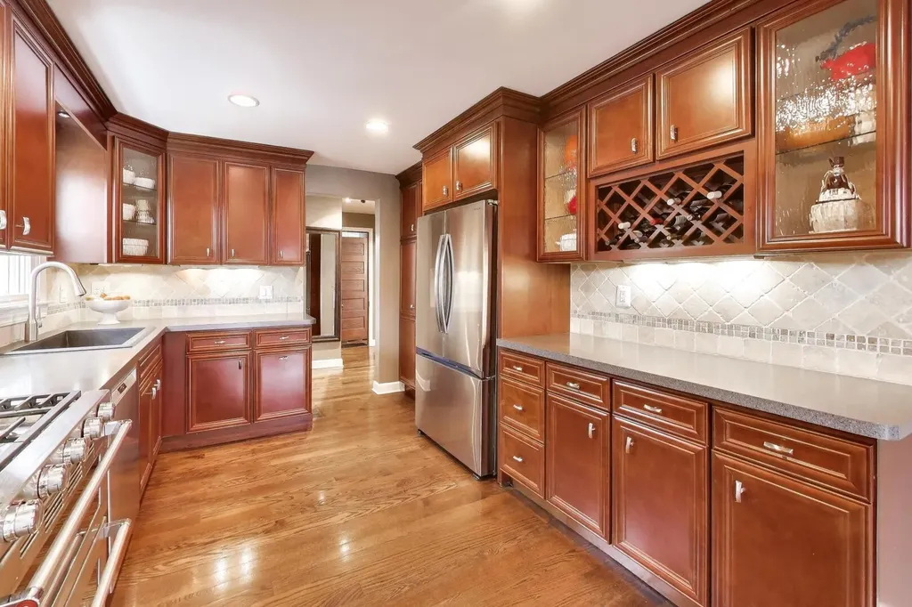 520 South Wheaton Avenue Wheaton IL 60187