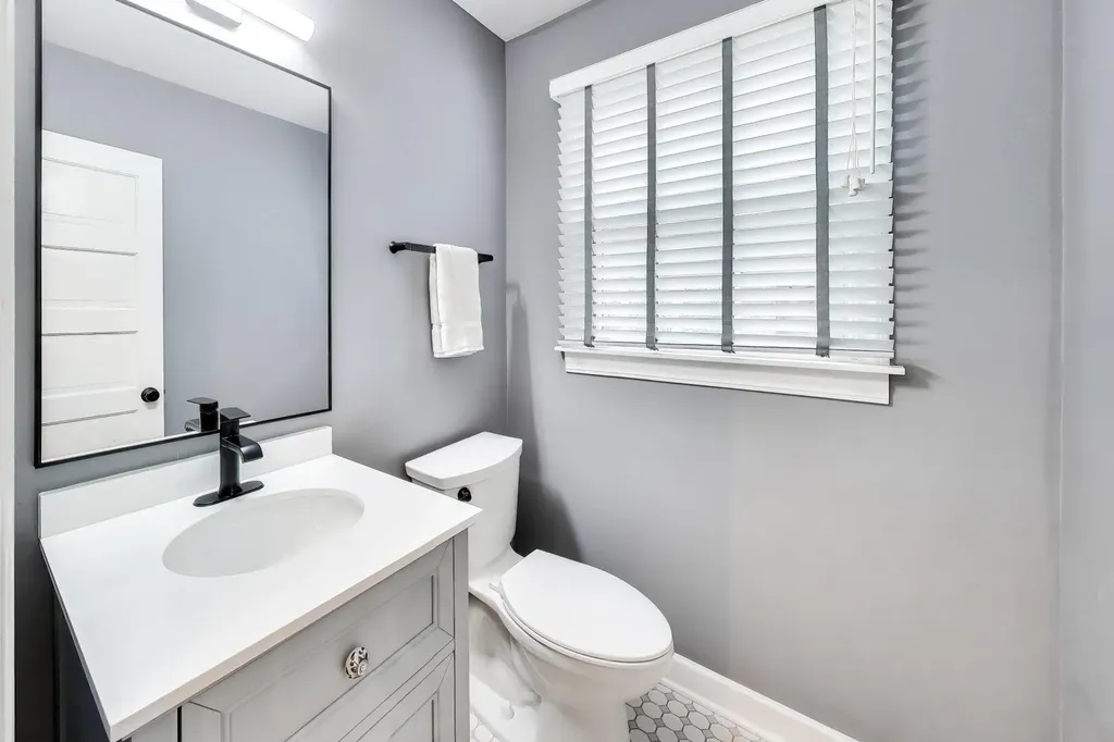 520 South Wheaton Avenue Wheaton IL 60187