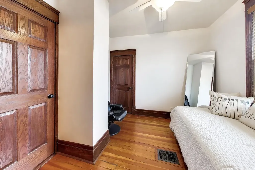 520 South Wheaton Avenue Wheaton IL 60187