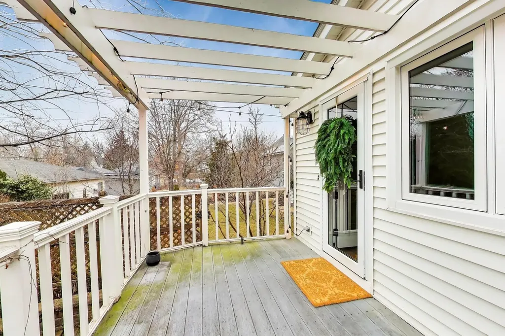 520 South Wheaton Avenue Wheaton IL 60187