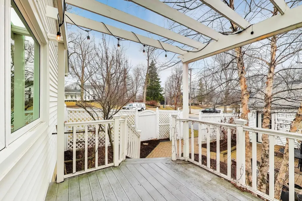 520 South Wheaton Avenue Wheaton IL 60187