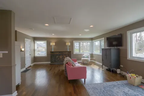 520 South Wheaton Avenue Wheaton IL 60187