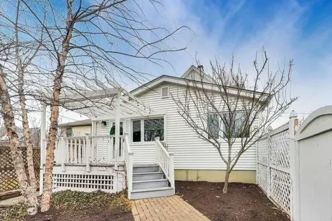 520 South Wheaton Avenue Wheaton IL 60187