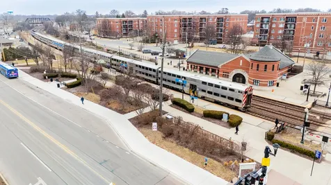 520 South Wheaton Avenue Wheaton IL 60187
