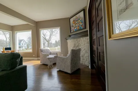 520 South Wheaton Avenue Wheaton IL 60187