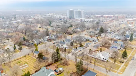 520 South Wheaton Avenue Wheaton IL 60187
