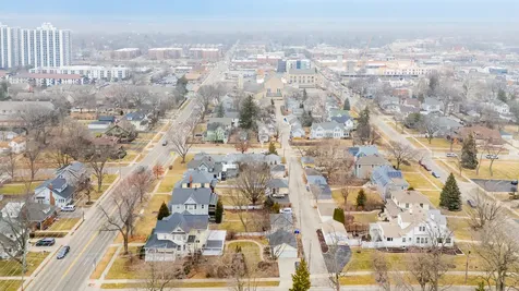520 South Wheaton Avenue Wheaton IL 60187
