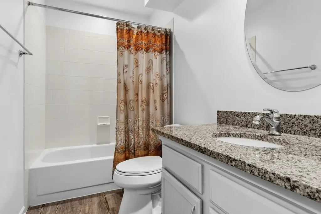 628 Windham Lane Naperville IL 60563