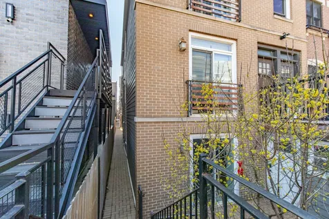 1337 West Walton Street Chicago IL 60642