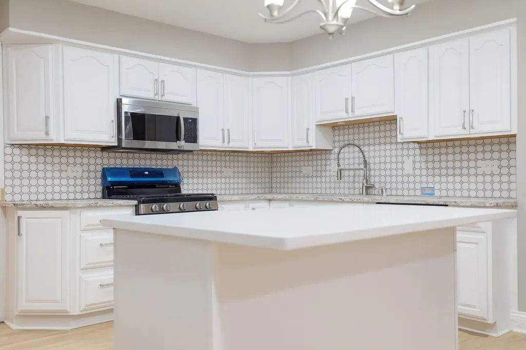 8226 Bob O Link Road Orland Park IL 60462