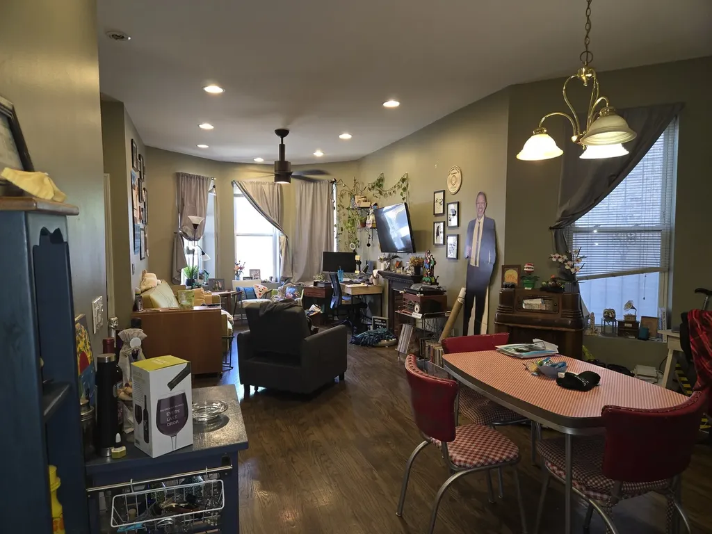 948 North California Avenue Chicago IL 60622