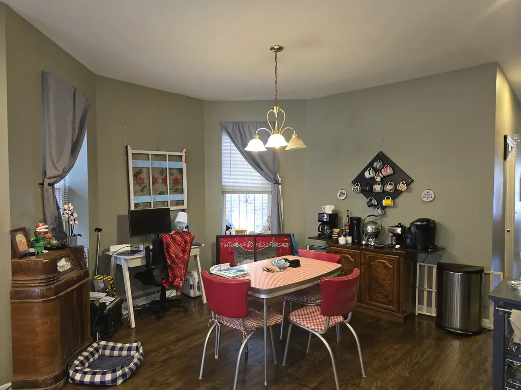 948 North California Avenue Chicago IL 60622