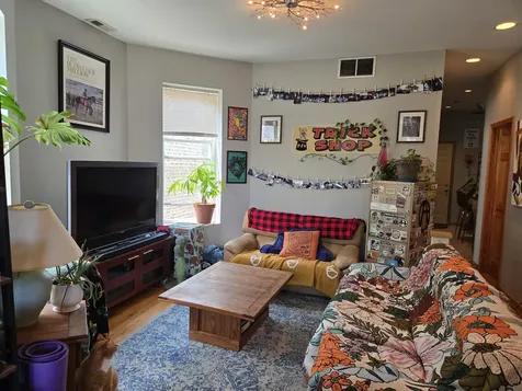 948 North California Avenue Chicago IL 60622
