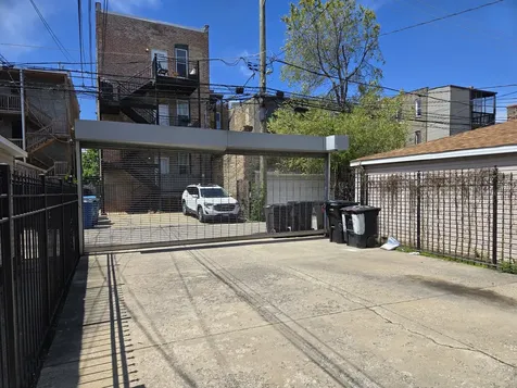 948 North California Avenue Chicago IL 60622