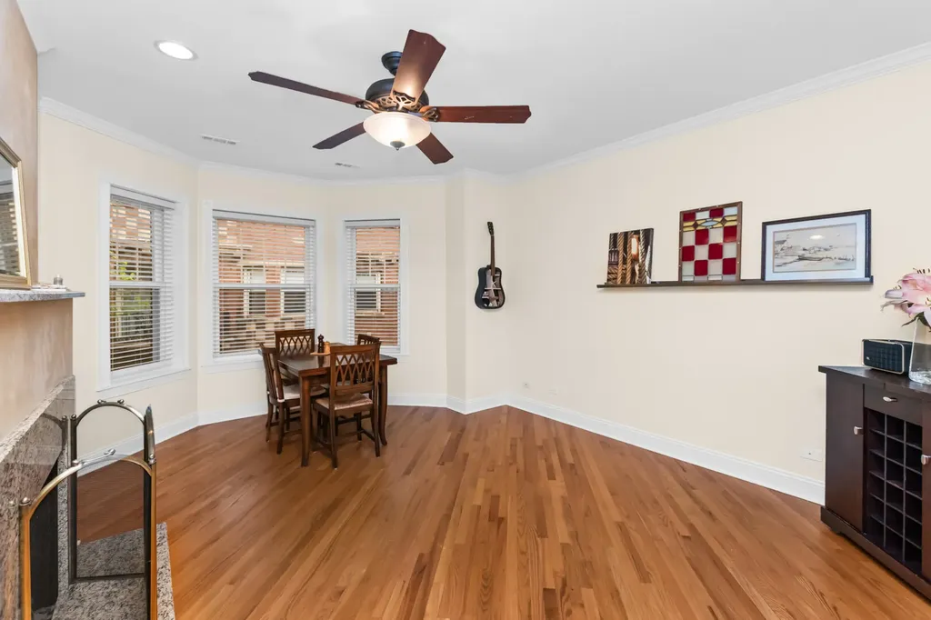 5321 South Harper Avenue Chicago IL 60615