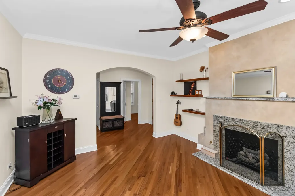 5321 South Harper Avenue Chicago IL 60615