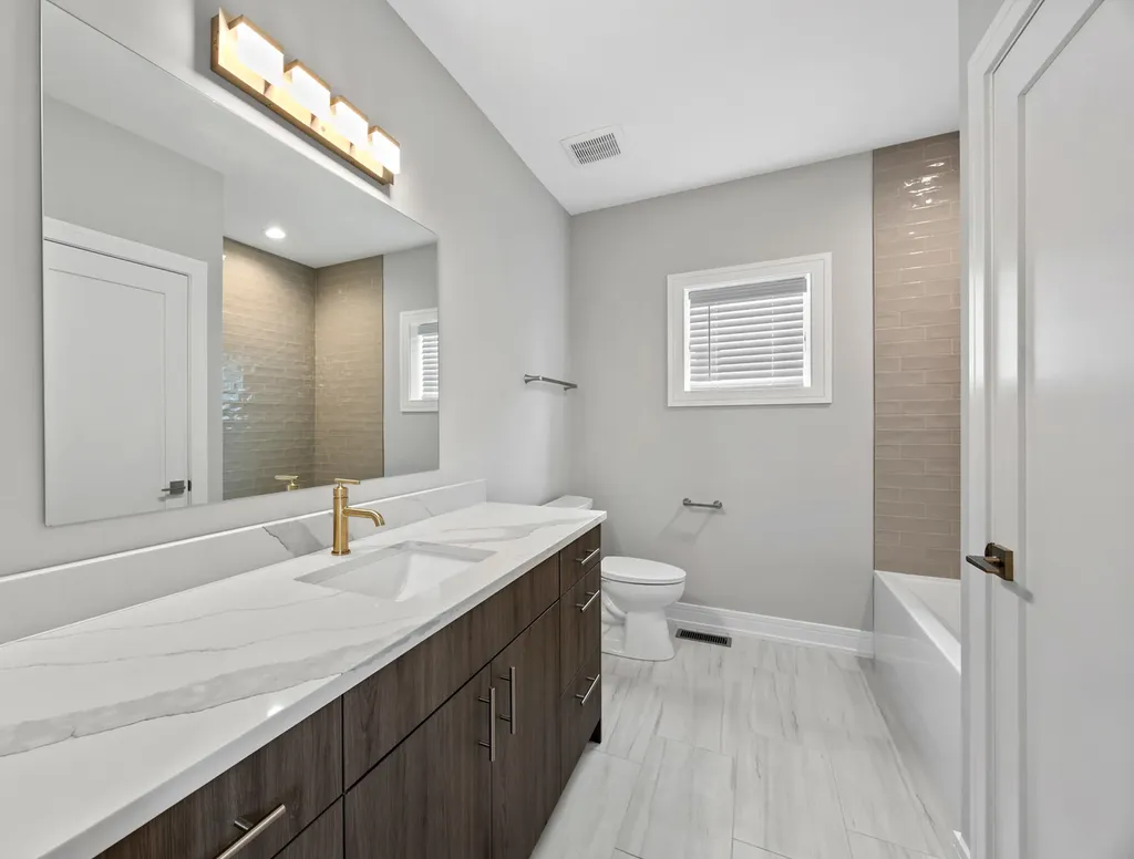 3231 South Shields Avenue Chicago IL 60616